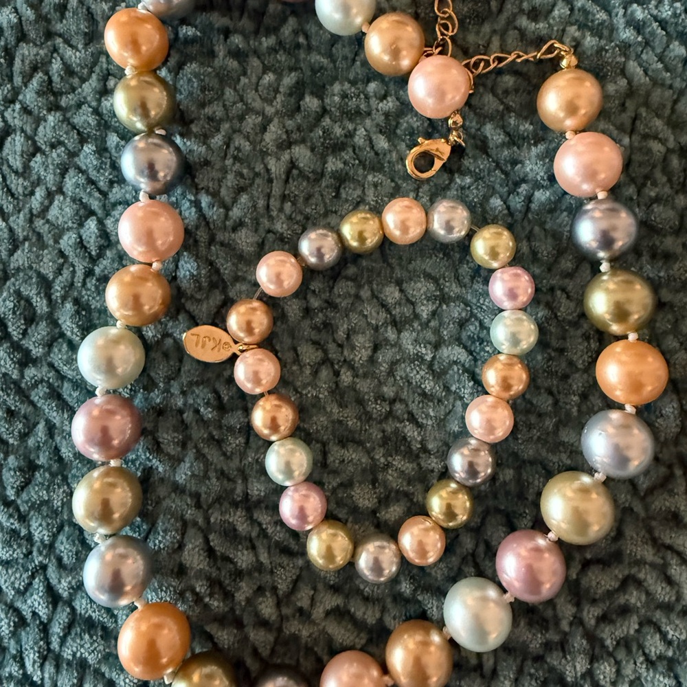 Kenneth Jay Lane Multicolor Pearl Necklace